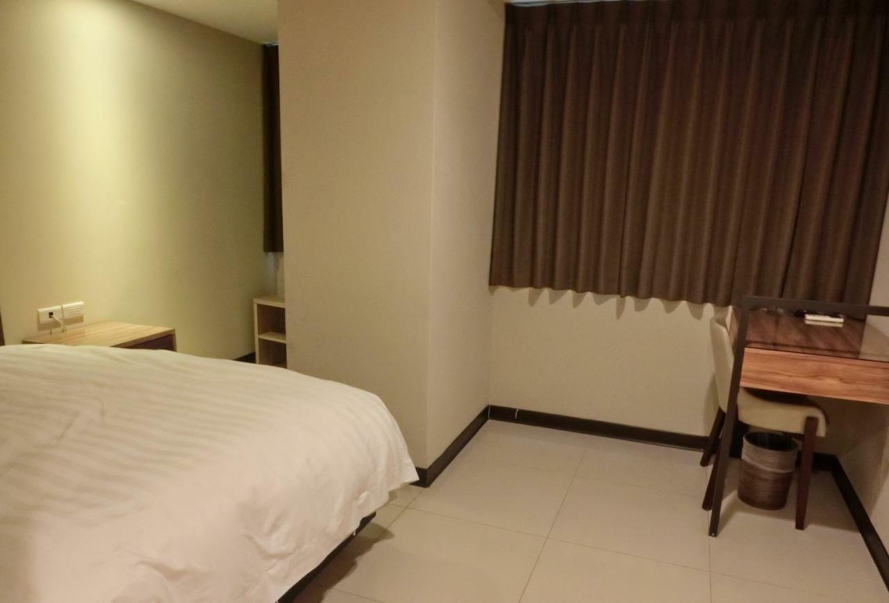 Greeninn Hotel Taipei Exterior photo